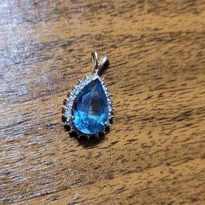 10k pendant